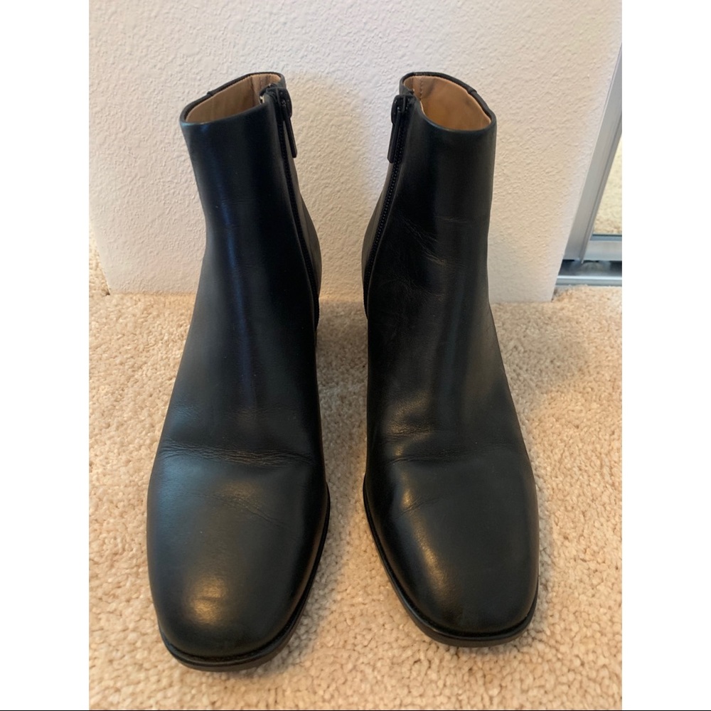 Via Spiga Vinson Leather Block Heel Bootie